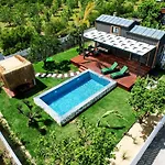 Dom wakacyjny Sb Garden *
